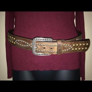Women’s Studded Leather Ariat Belt